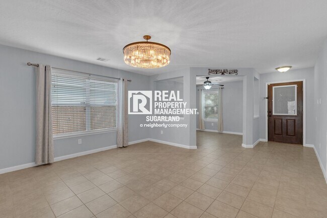 Building Photo - 16238 Ranchland Ln