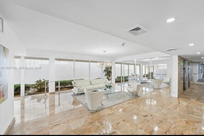 Building Photo - 3580 S Ocean Blvd