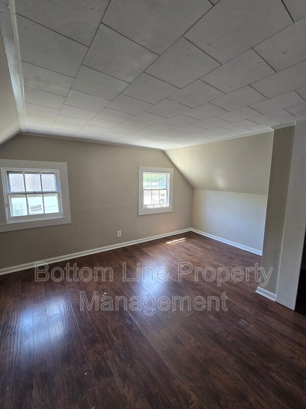 Building Photo - 184 Cabarrus Ave E