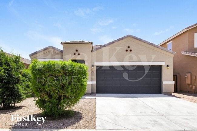 Building Photo - 2635 W Tamarisk Ave