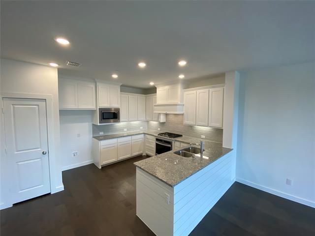 Building Photo - 2721 Vista Park Ln