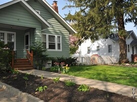 Building Photo - 124 Highland Dr