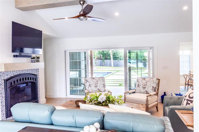 Building Photo - 1223 Ridgewood Cir