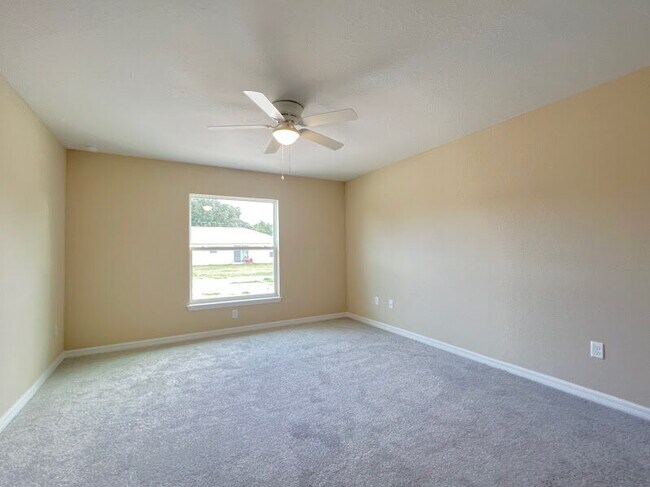 Building Photo - **Available March 15th**Beautiful Home for Rent 3 Bd 2Bath