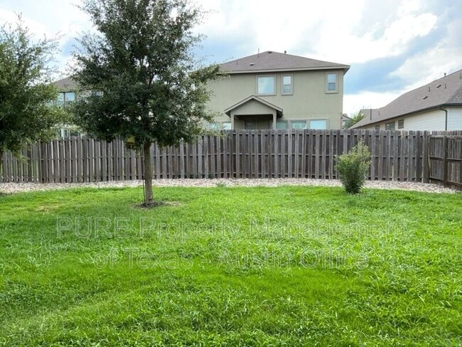 Building Photo - 2305 Twisted Willow Ln