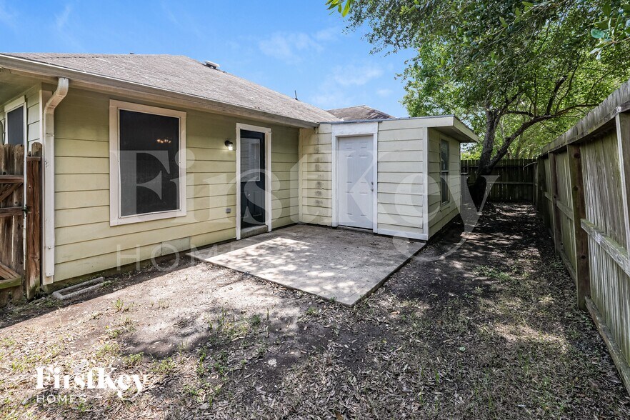 Building Photo - 11522 Moonlight Ridge Dr