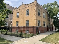 Building Photo - 3935 W Altgeld St