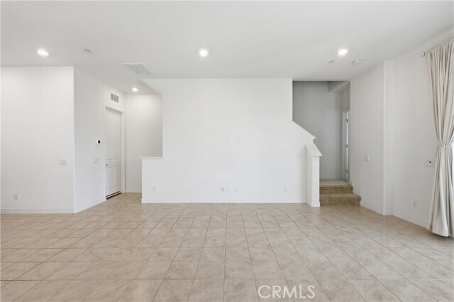 Building Photo - 158 Restore