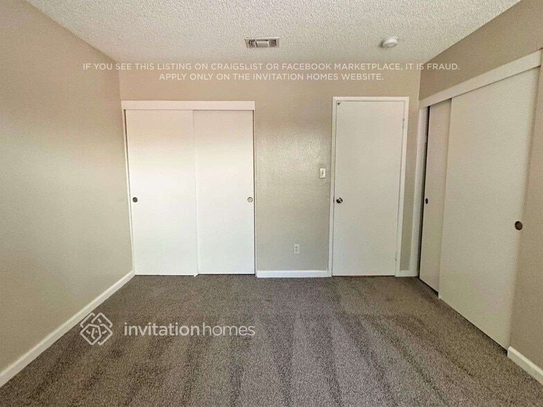 Building Photo - 7800 Scottsdale Dr