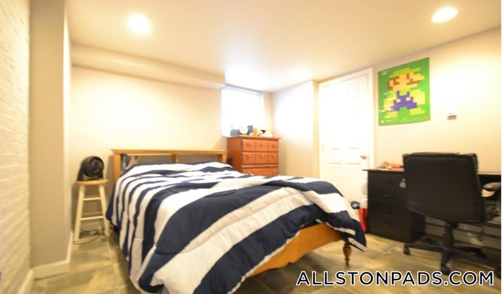 Building Photo - 45 Allston St