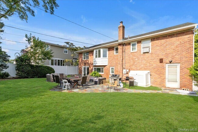 Building Photo - 817 Glenridge Ave