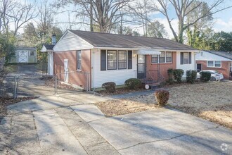 Building Photo - Move In Ready Three Bedroom Home!