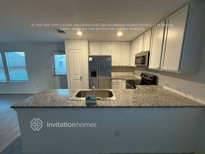 Building Photo - 135 Pasadena Pl