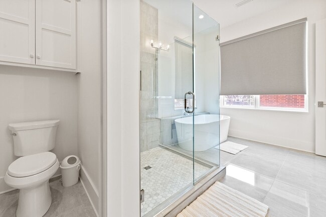 Building Photo - Fully Furnished in Argenta!