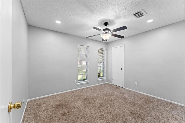 Building Photo - 11227 Verlaine Dr
