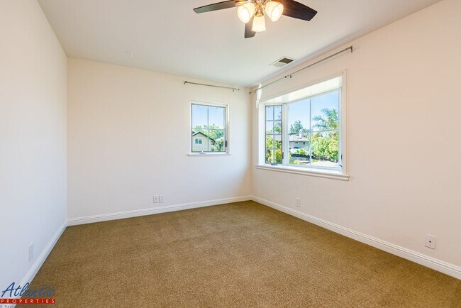 Building Photo - Stunning Cambrian Home | Desirable Neighborhood