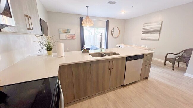 Building Photo - 171 NW 158th St