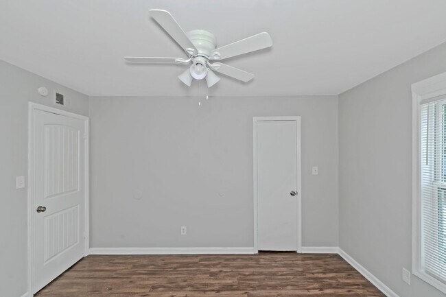 Building Photo - Don’t Miss Out! Look, Lease, and Live Specials EXTENDED to January 31st!