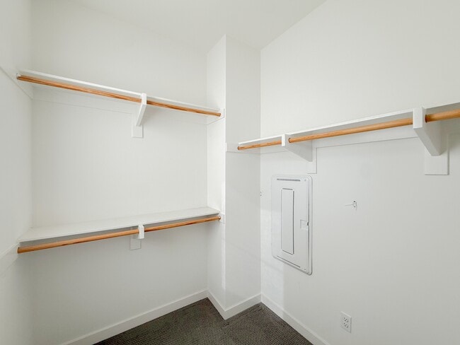 Building Photo - 10482 San Diego Mission Rd