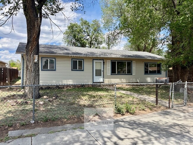 Building Photo - 1132 Norwood Ave