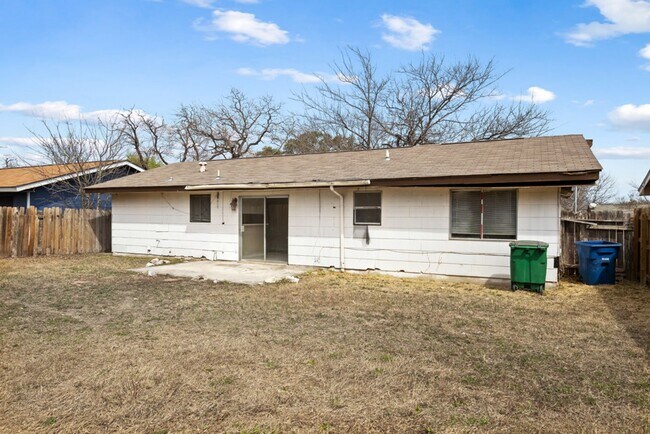 Building Photo - 4718 Casa Oro St