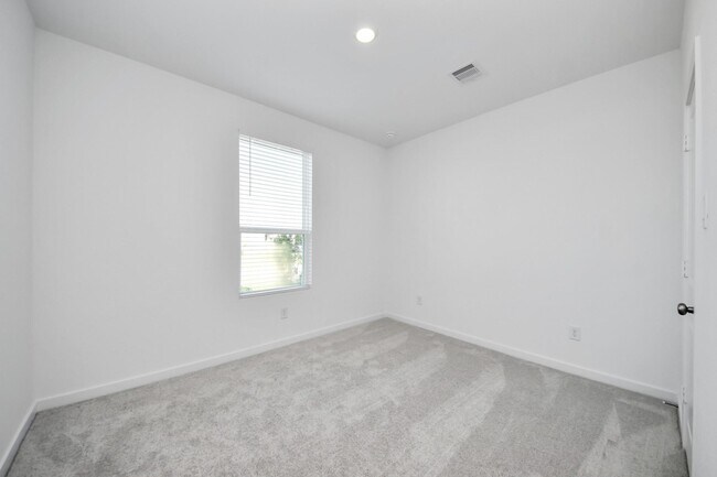 Building Photo - 16219 Chestnut Hvn Ln