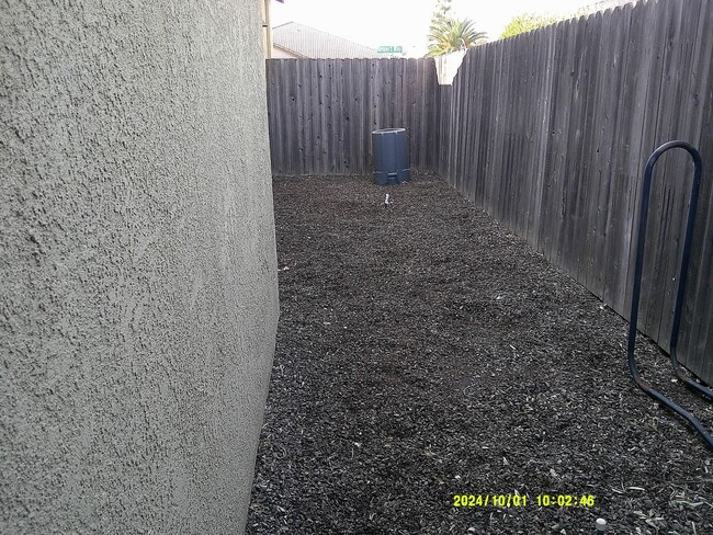 Building Photo - 135 Rennert Way