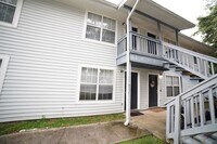 Building Photo - 2555 Chateau Ln