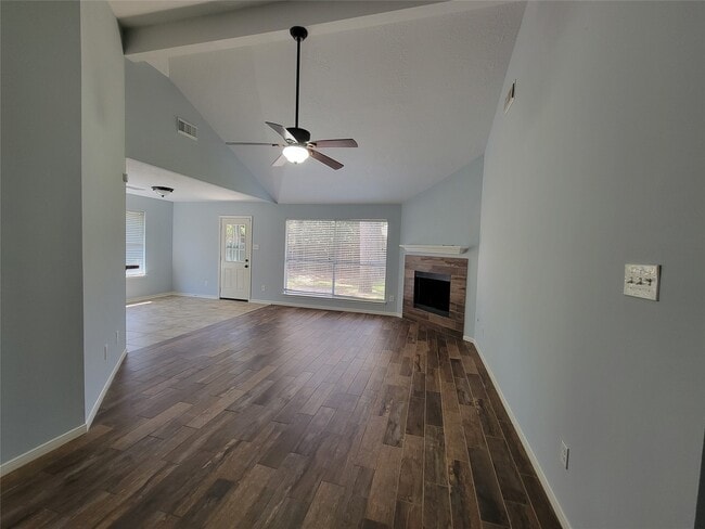Building Photo - 2218 Wickburn Dr