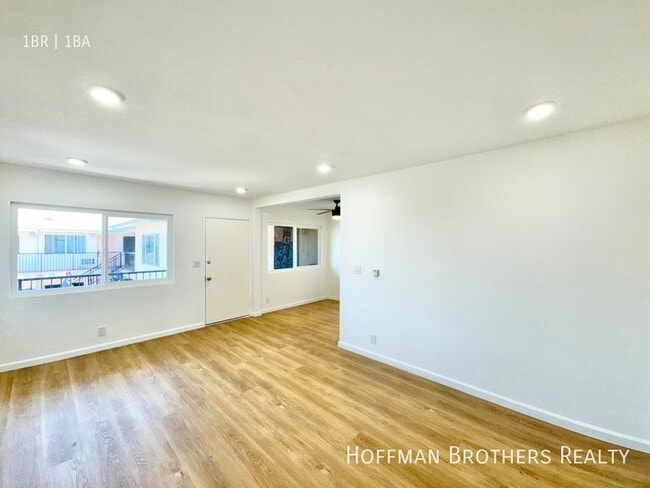 Building Photo - 14807 Normandie Ave
