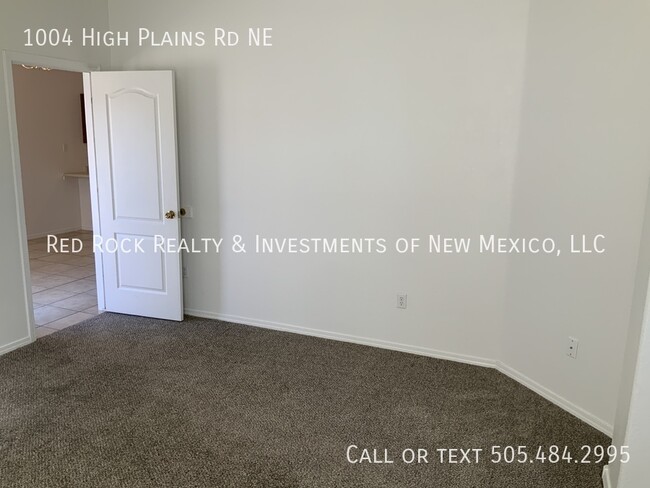 Building Photo - 1004 High Plains Rd