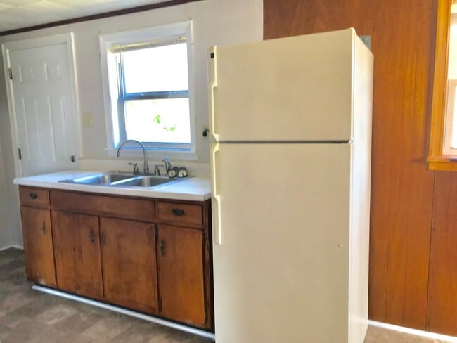 Building Photo - 905 4th St