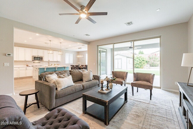 Building Photo - 11628 W Andrew Ln