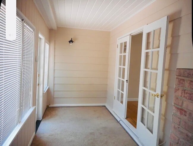 Building Photo - Charming Single Family Home in Lafayette A...