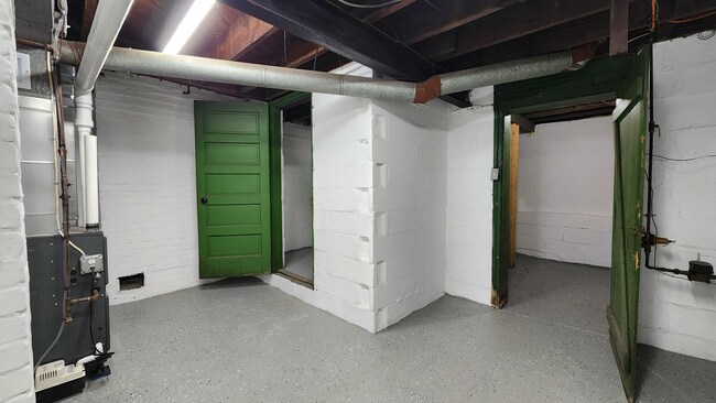 Building Photo - Updated 3BR 1.5 Bath house now available!