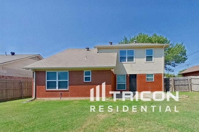 Building Photo - 809 Waggoman Rd