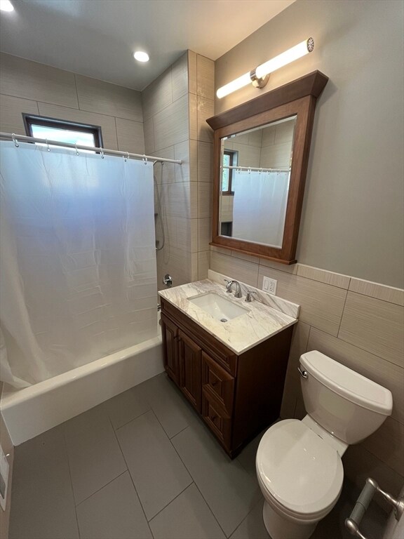 Building Photo - 39 Montfern Ave