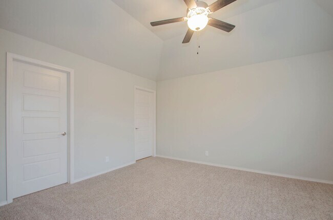 Building Photo - 4 Bed, 2.5 Bath, 3 Car Garage Beauty In Desirable Brighton Village In BA!