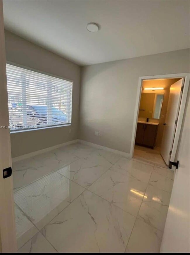 Building Photo - 25701 SW 144th Ave