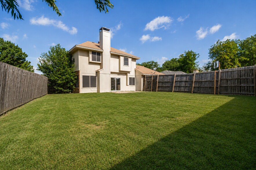 Backyard - 2700 Cornell Dr