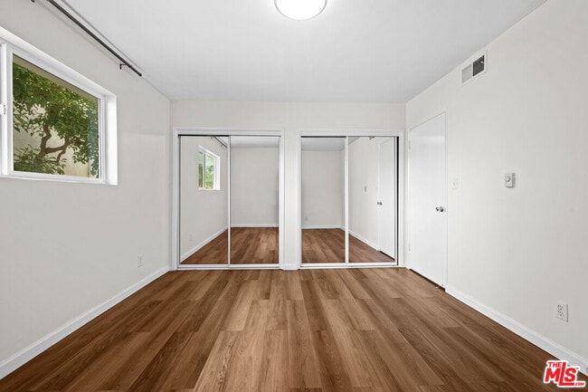 Building Photo - 1206 S Holt Ave