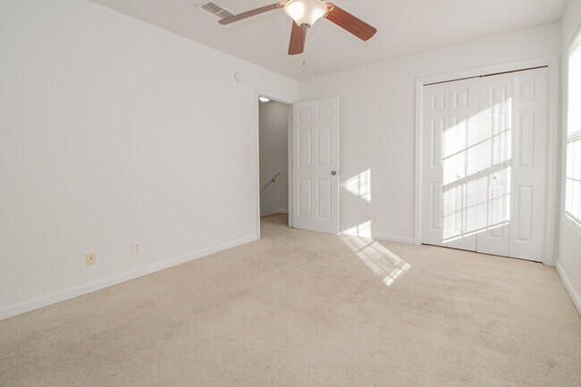 Building Photo - 299-A4 Raleigh Dr