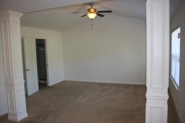 Building Photo - 3957 Augustine Pl