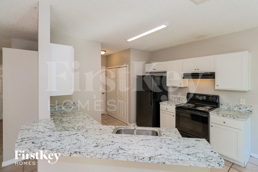 Building Photo - 111 Marsh St