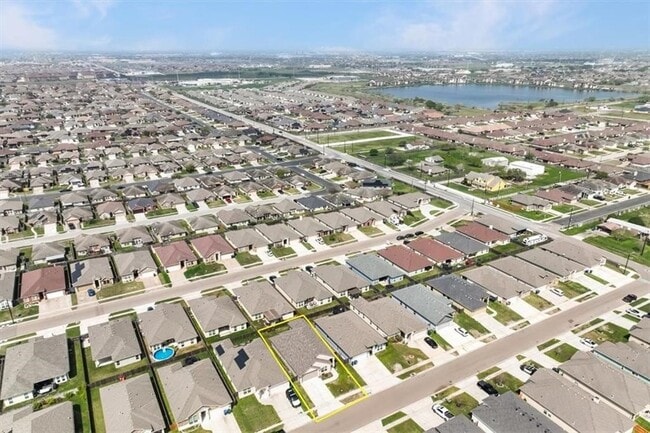 Building Photo - 3833 Pennine Way