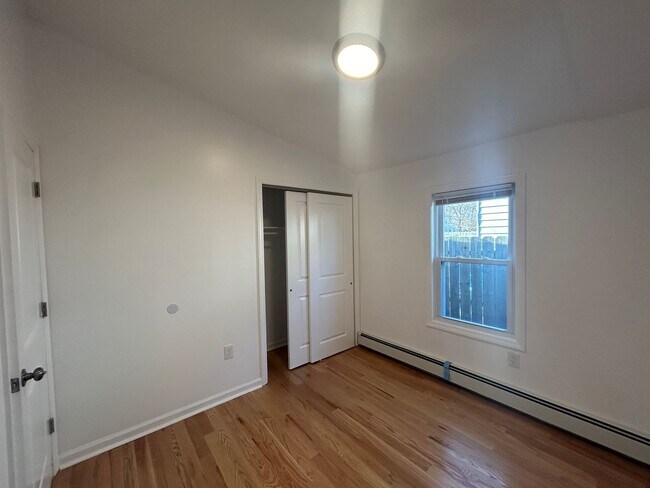 Building Photo - 1602 Heck Ave