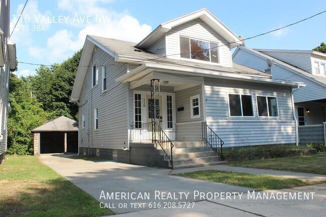 Primary Photo - 110 Valley Ave NW