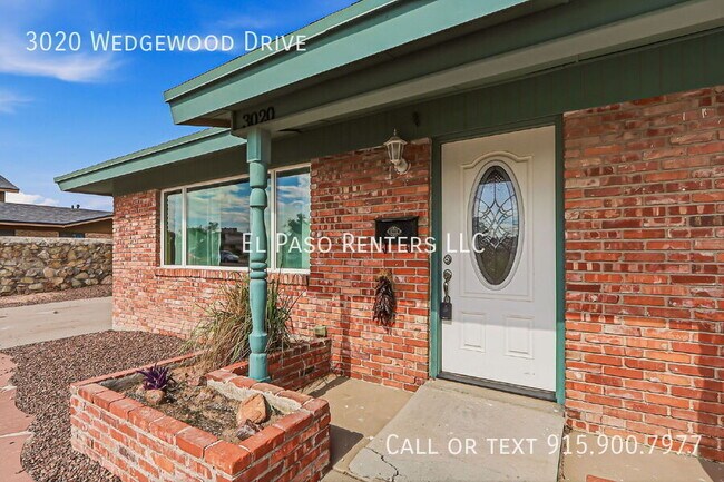 Building Photo - 3020 Wedgewood Dr