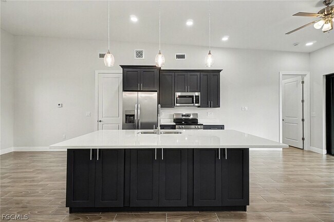 Building Photo - 3013 4th St SW