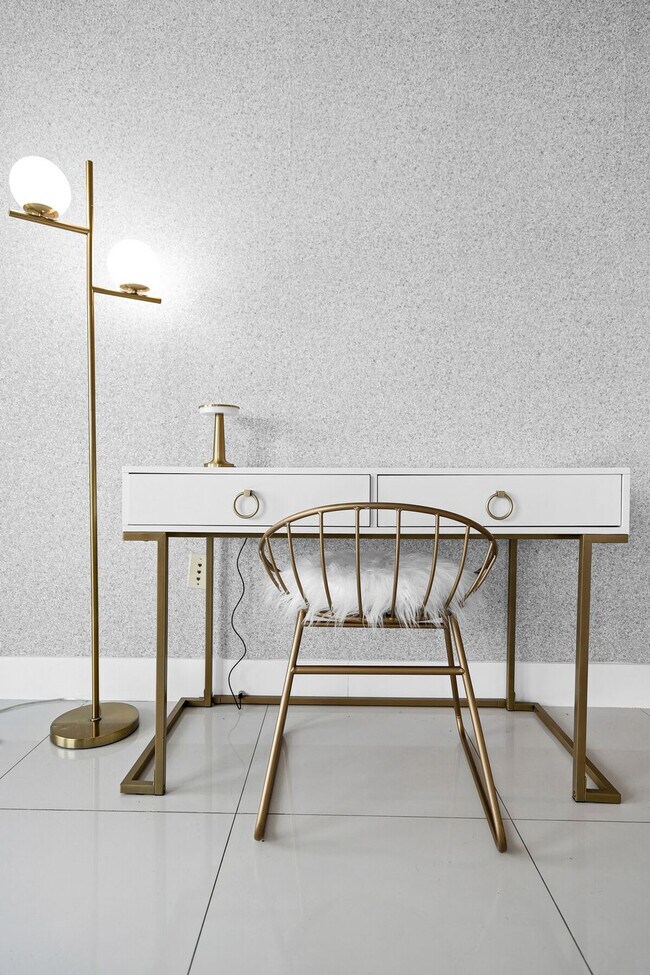 Building Photo - 141 NE 3rd Ave